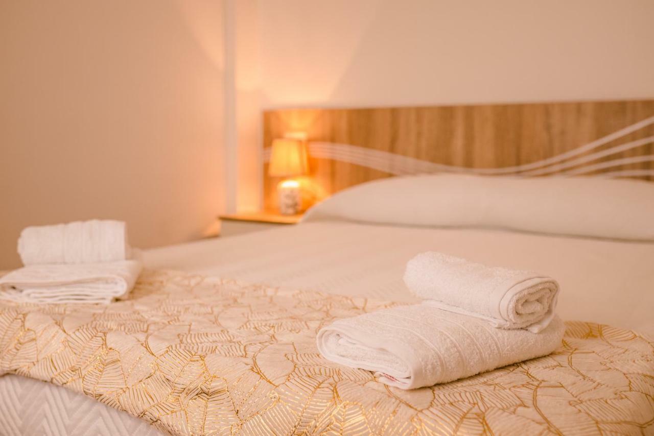 Apartamentos Enteros O Lagar Melide Εξωτερικό φωτογραφία