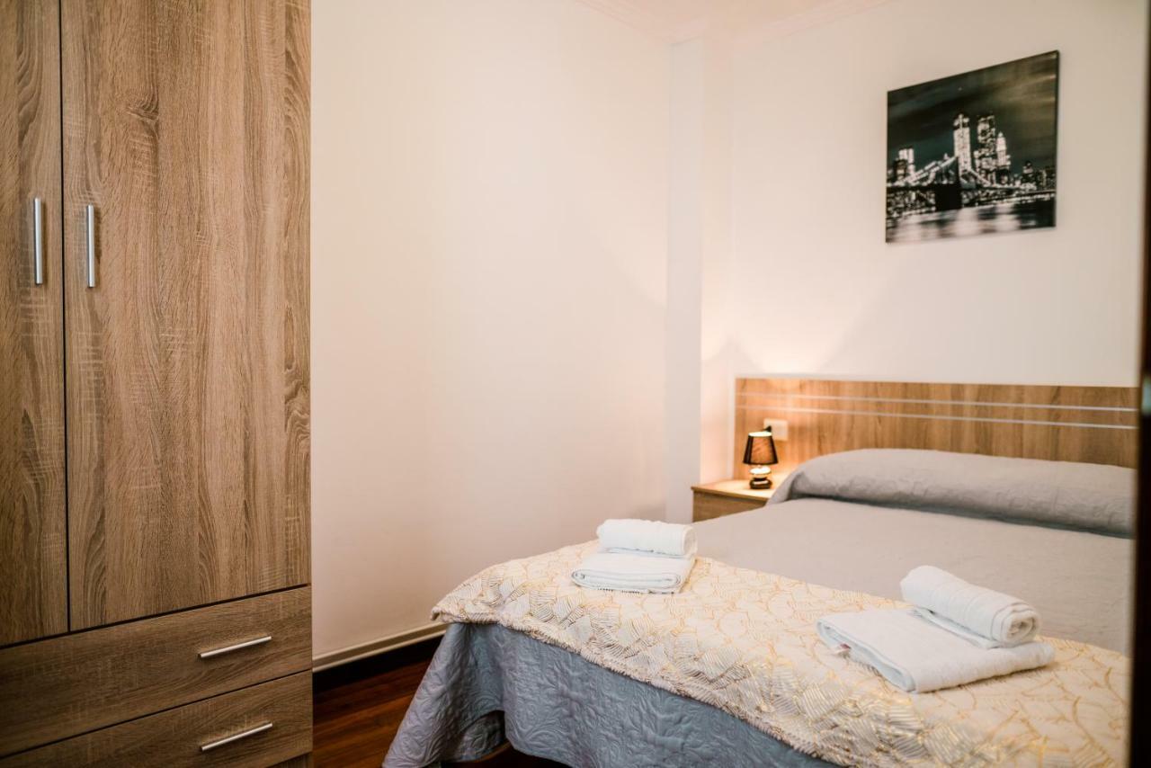 Apartamentos Enteros O Lagar Melide Εξωτερικό φωτογραφία
