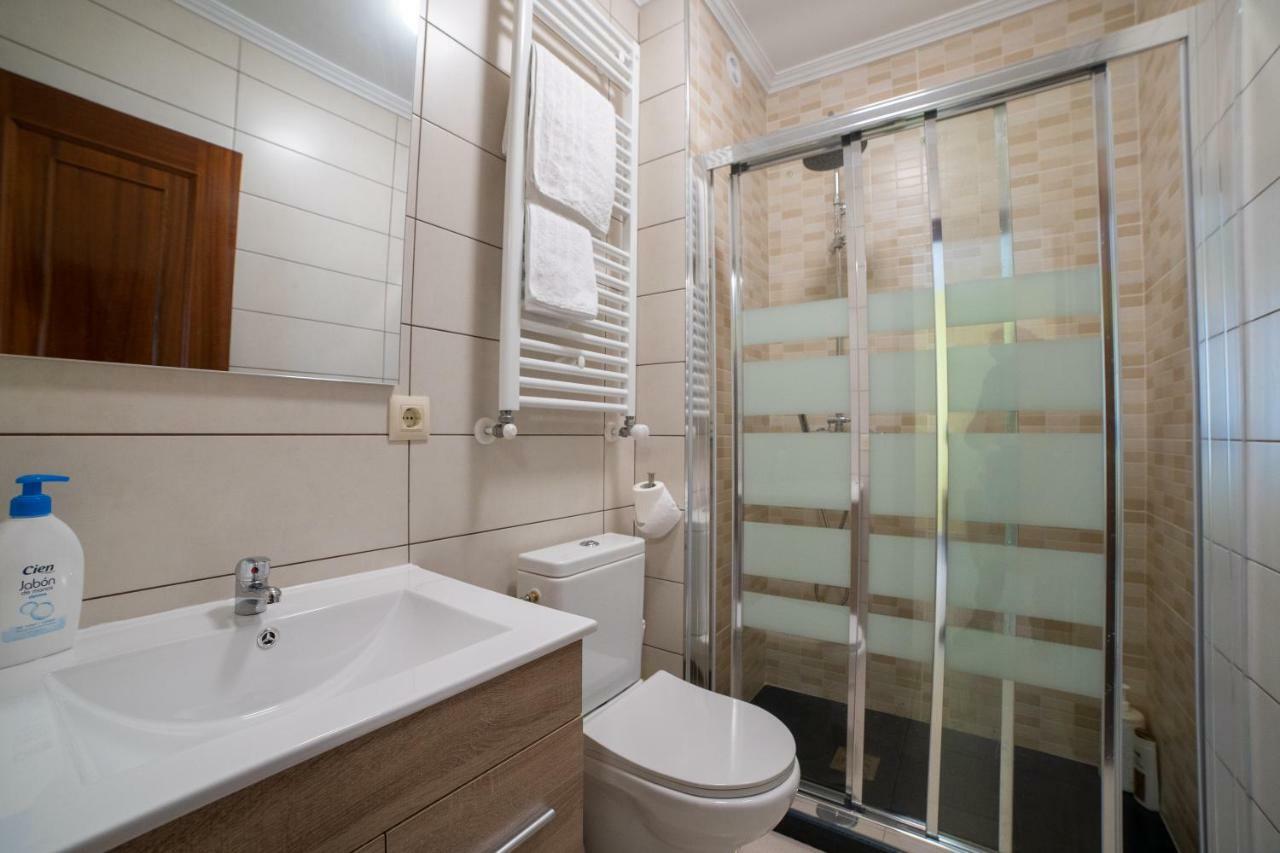 Apartamentos Enteros O Lagar Melide Εξωτερικό φωτογραφία